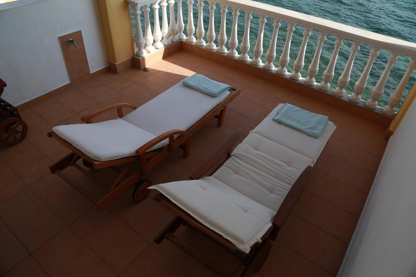 George & Katerina Houses Paralia Dionysiou Bagian luar foto